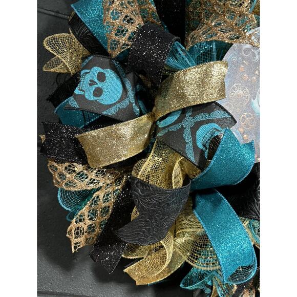 Handmade Halloween Wreath Teal Blue & Gold Steampunk Skull 24 Inch Deco Mesh - Picture 6 of 8